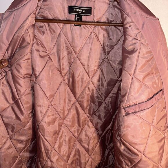 NEW Forever 21 Puffer Bomber Varsity Jacket Men Large Front Zip Pockets - Picture 4 of 6